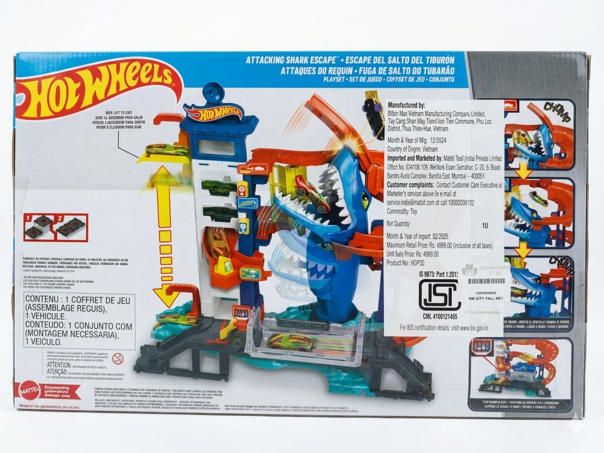 Hot Wheels City Attacking Shark Escape Track Set.