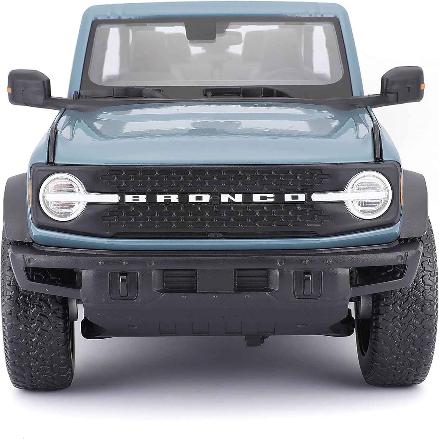 Burago 2021 Ford Bronco - 1 : 64 Diecast Scale Model