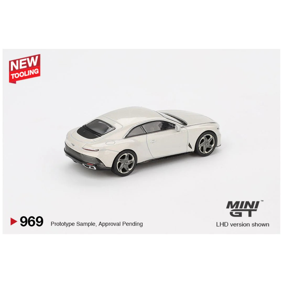 MINI GT 969 BENTLEY BATUR BONNEVILLE PEARL WHITE.