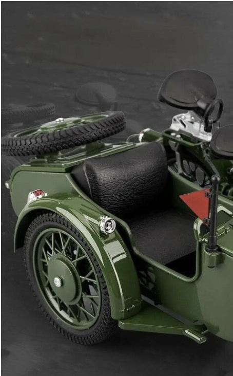 Vintage Military Sidecar Motorcycle (1:10 Scale)