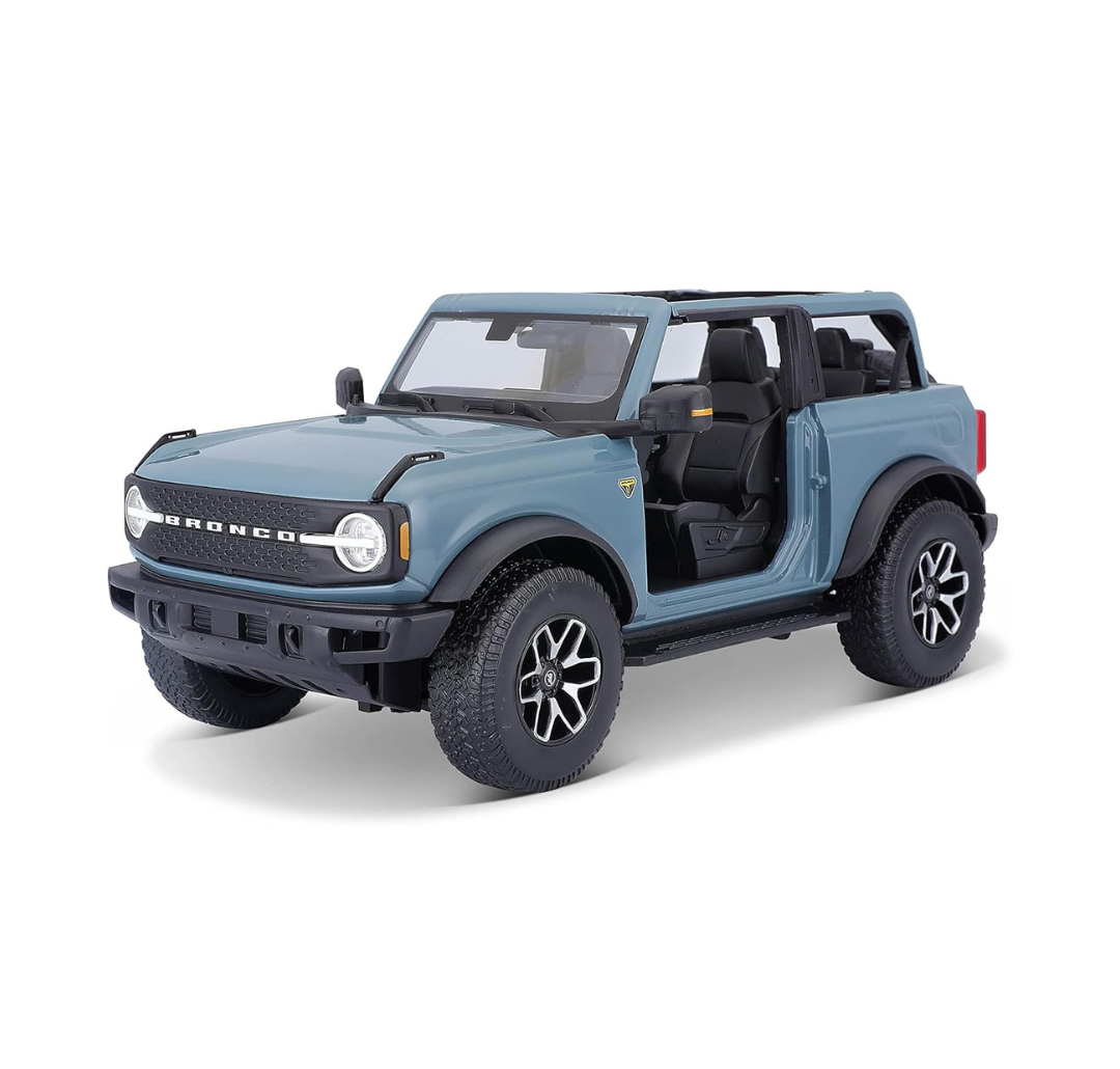 Burago 2021 Ford Bronco - 1 : 64 Diecast Scale Model